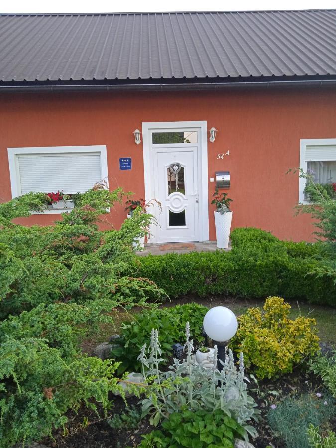 Nika Apartment Ogulin Exterior photo