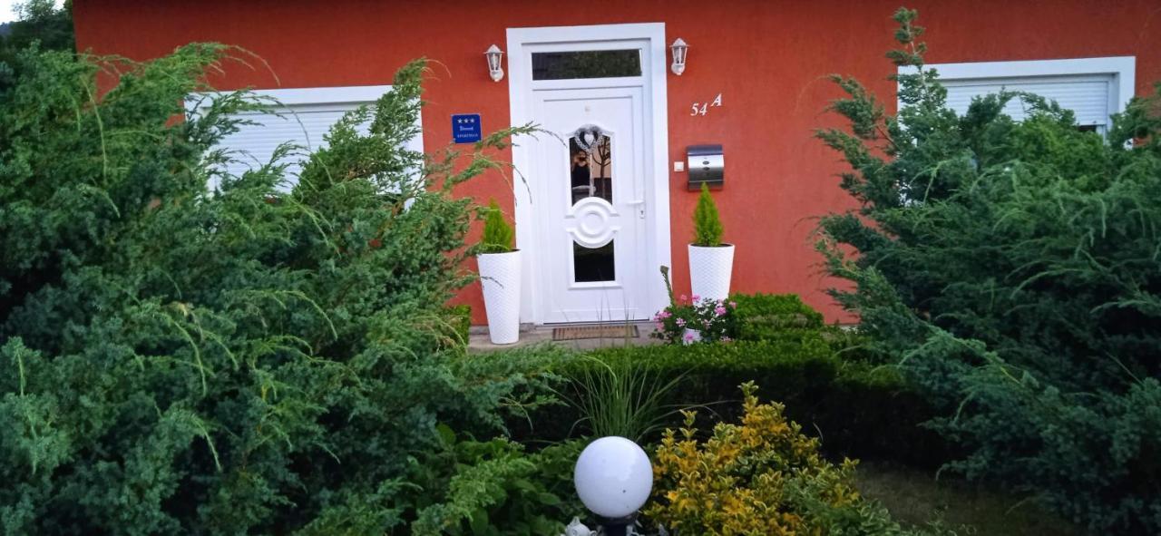 Nika Apartment Ogulin Exterior photo