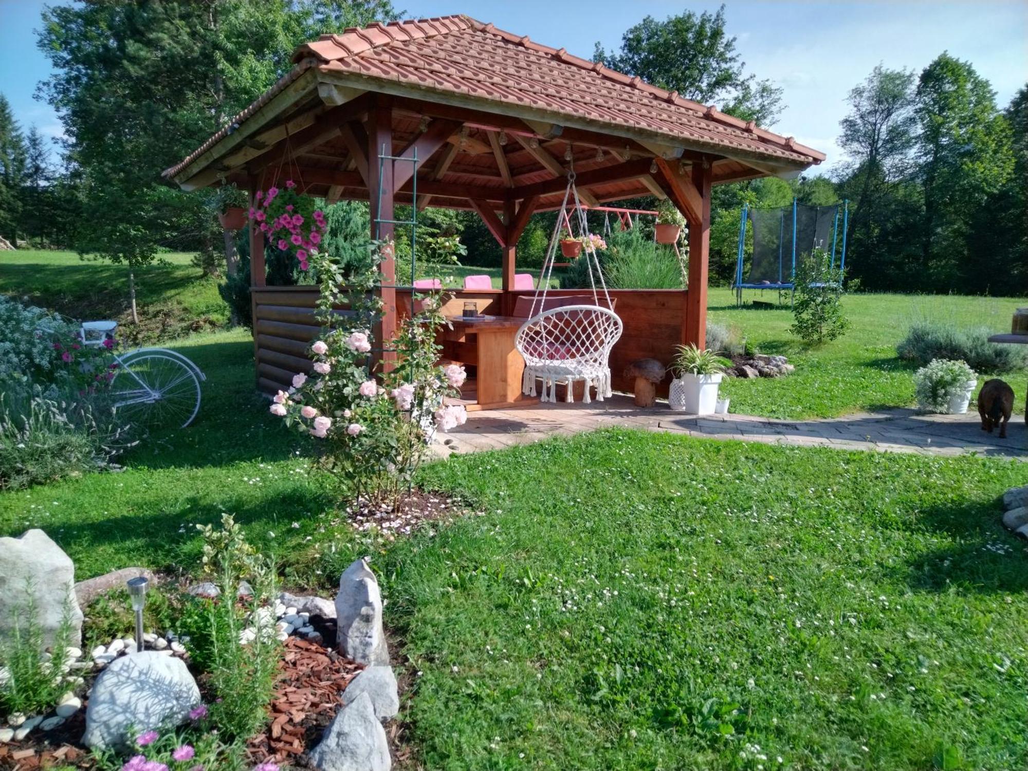 Nika Apartment Ogulin Exterior photo