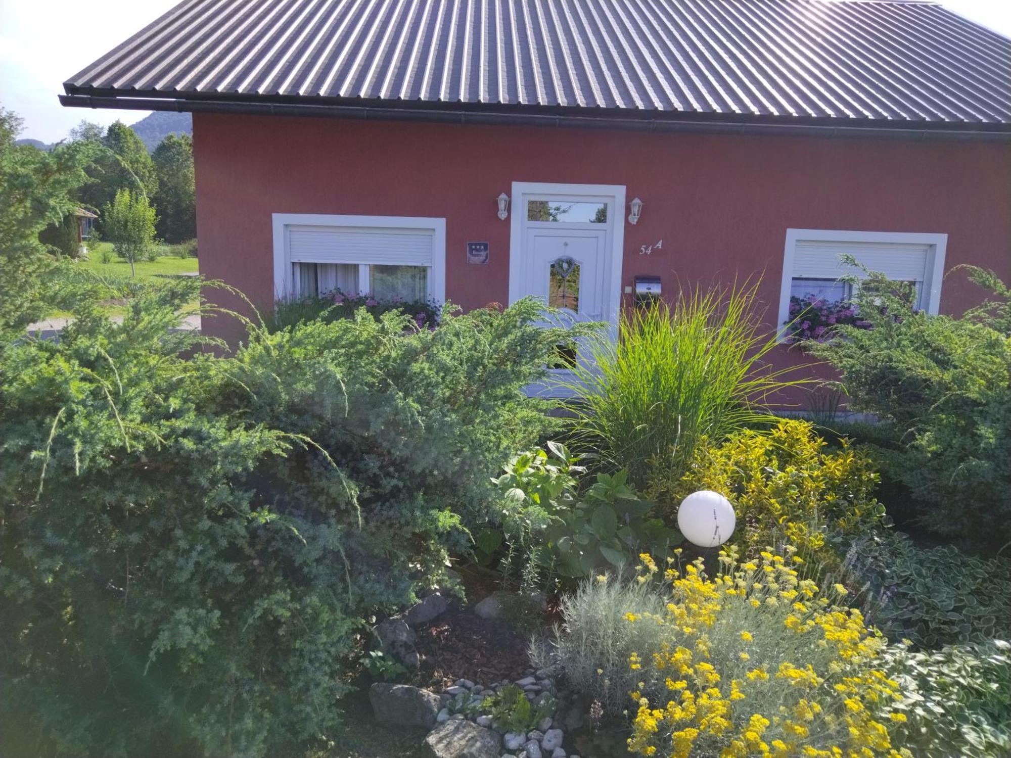 Nika Apartment Ogulin Exterior photo